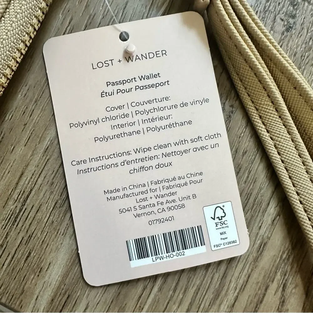 NEW! Lost + Wander Beige Wristlet Clutch,‎ Passport Holder, Travel, Beige